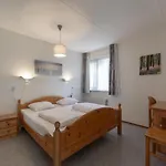 Villa In Near Sandy