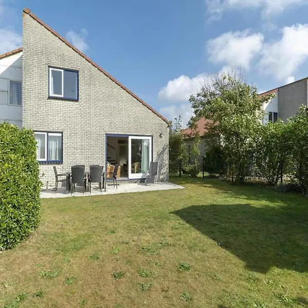 In Near Sandy ユリアーナドルプ