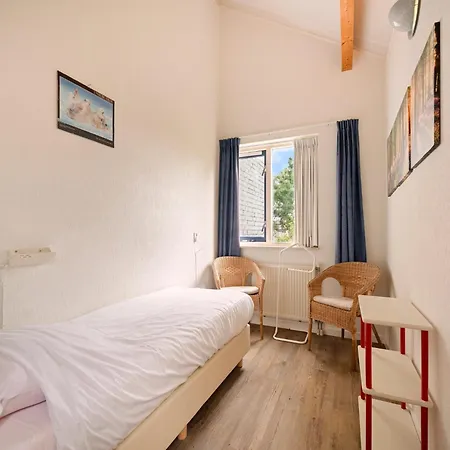 Villa In Near Sandy