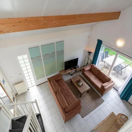 Villa In Near Sandy *
